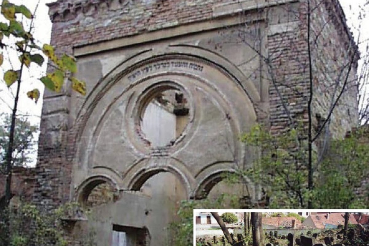 Roudnické židovské hřbitovy