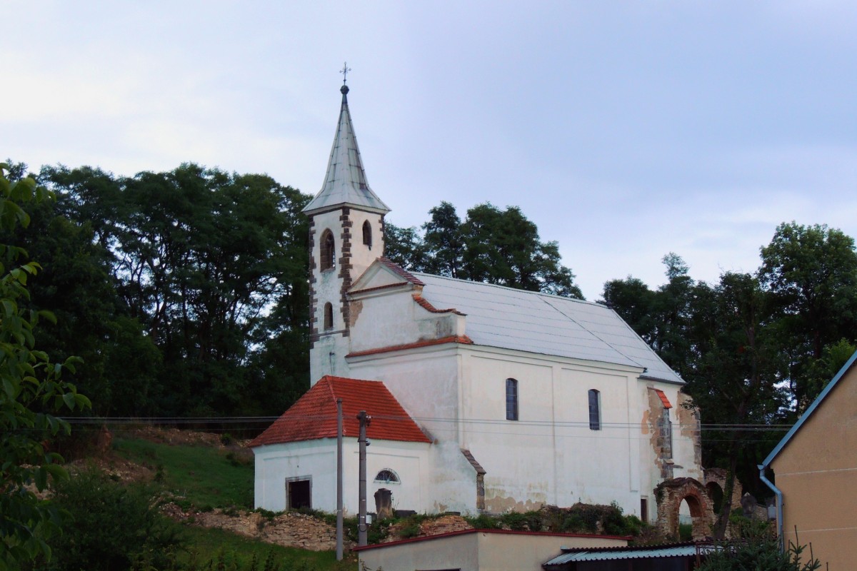 Kostel sv. Václava Straškov-Vodochody